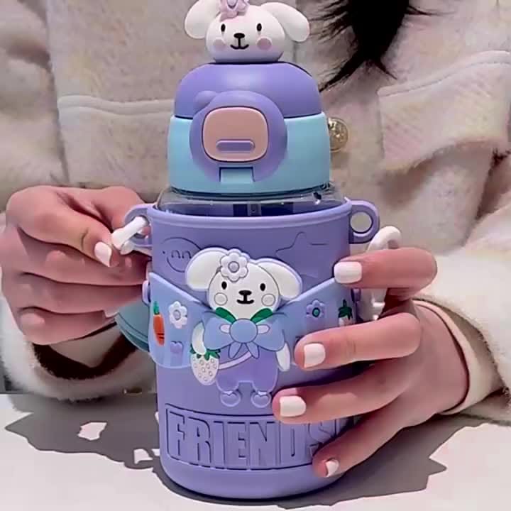 Katty Mao plastic sipper bottles